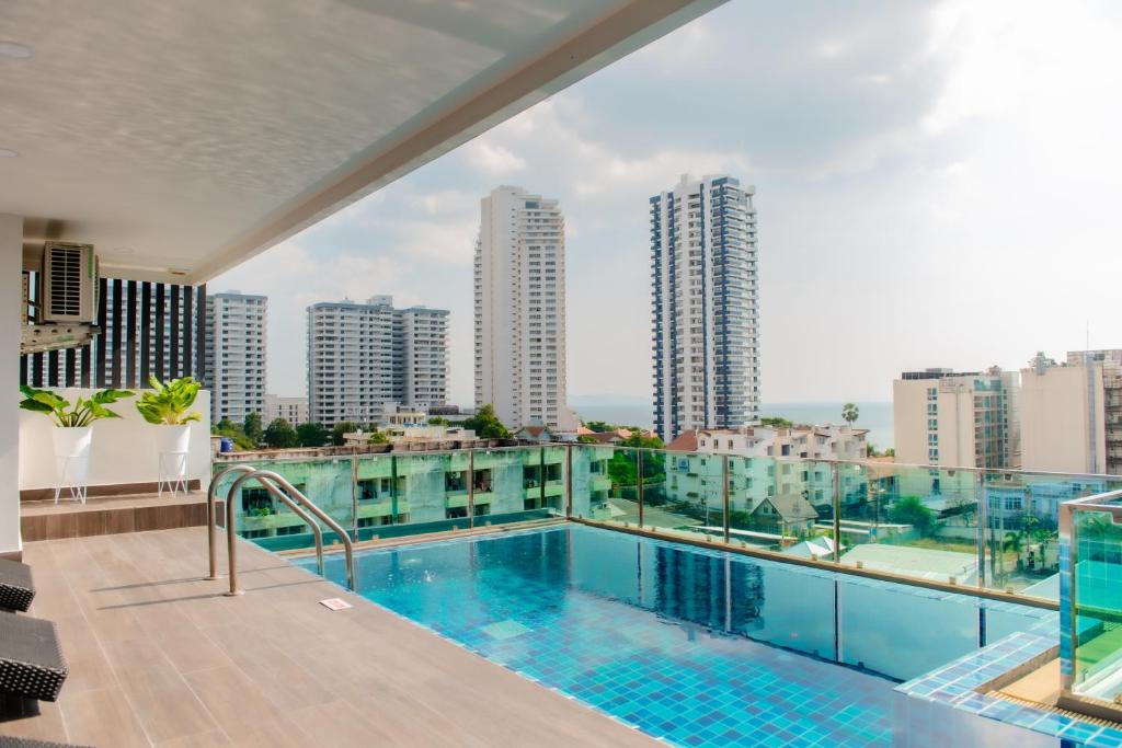 The Rizin Hotel Phratamnak - Resim 4