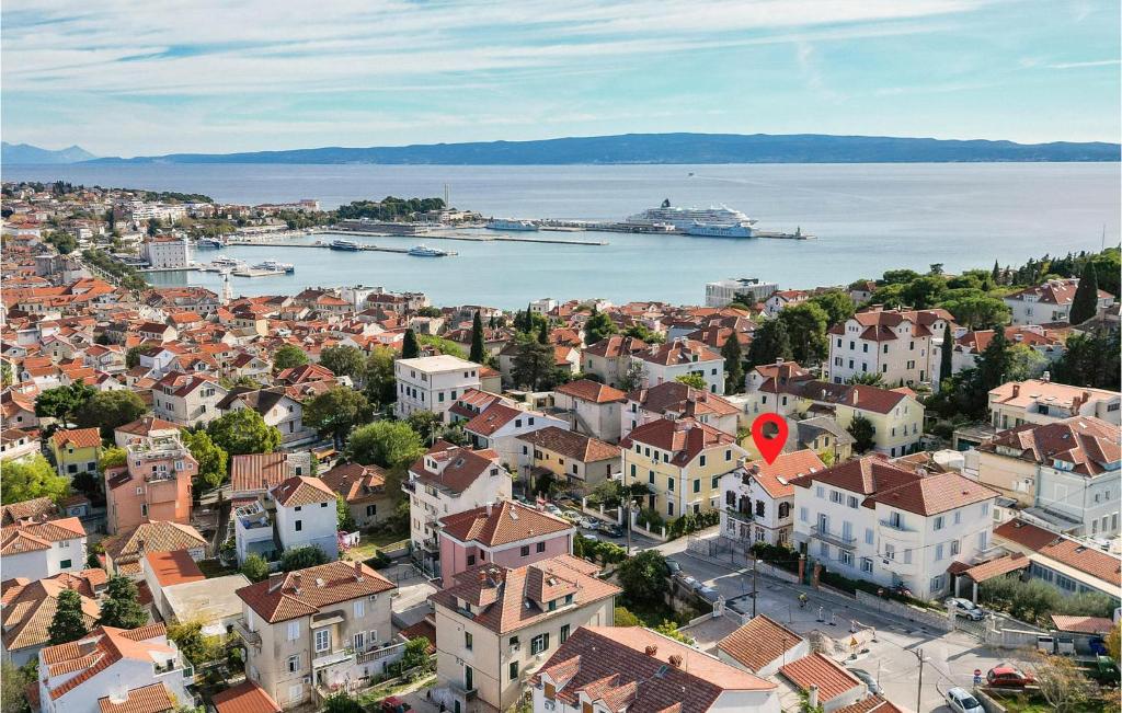 Stunning Apartment In Split With Wifi