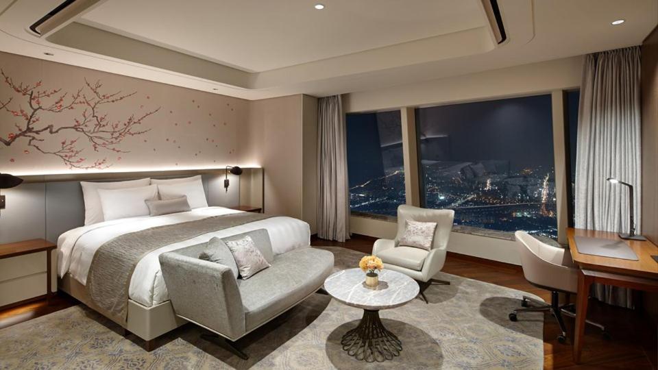 Hotel TEO GRAND Near Delhi Airport - 国王室