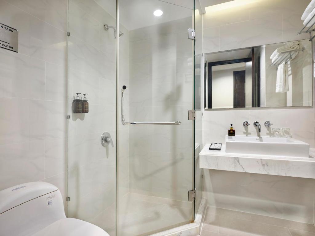 Phòng Deluxe Giường Đôi Không Có Cửa Sổ