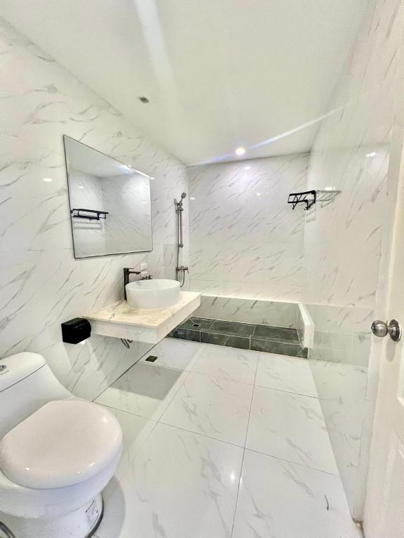 patong sunset villa Phuket - Resim 9