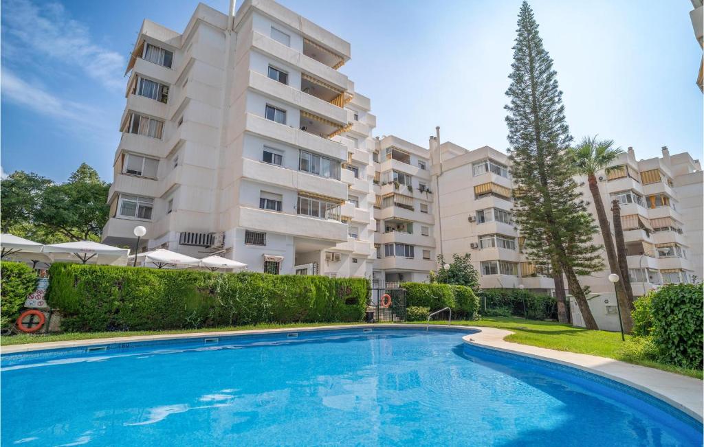 Πισίνα στο ή κοντά στο Gorgeous Apartment In Benalmádena