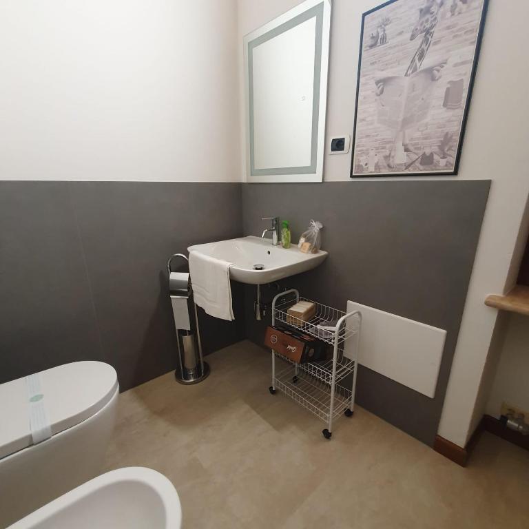 Koupelna v ubytování GESUITIROOMS
