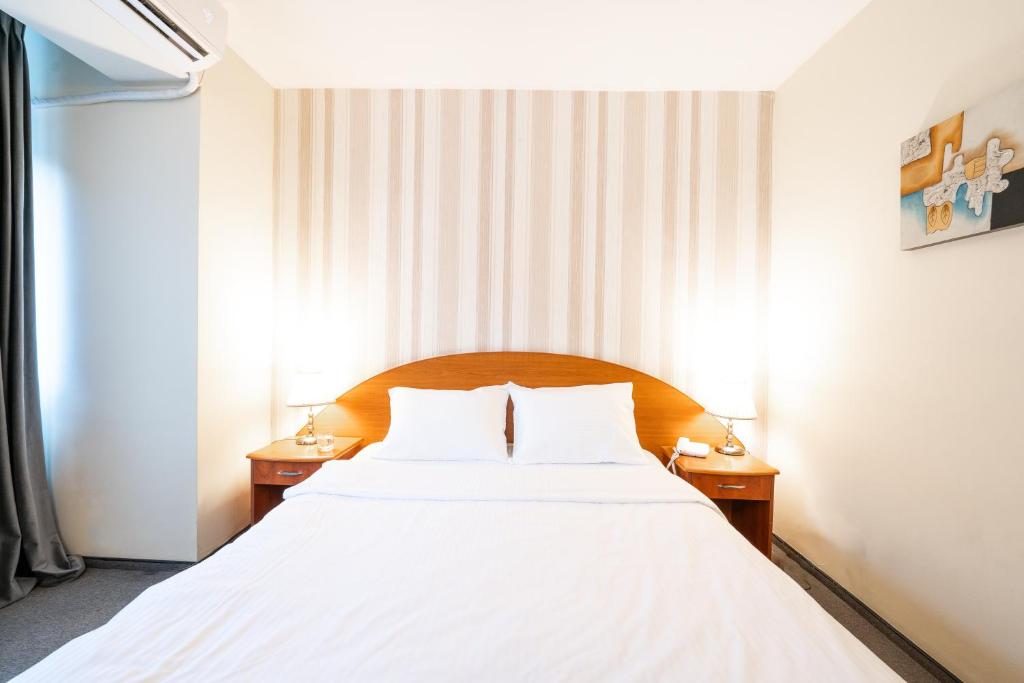 
Double Room with Spa Access
