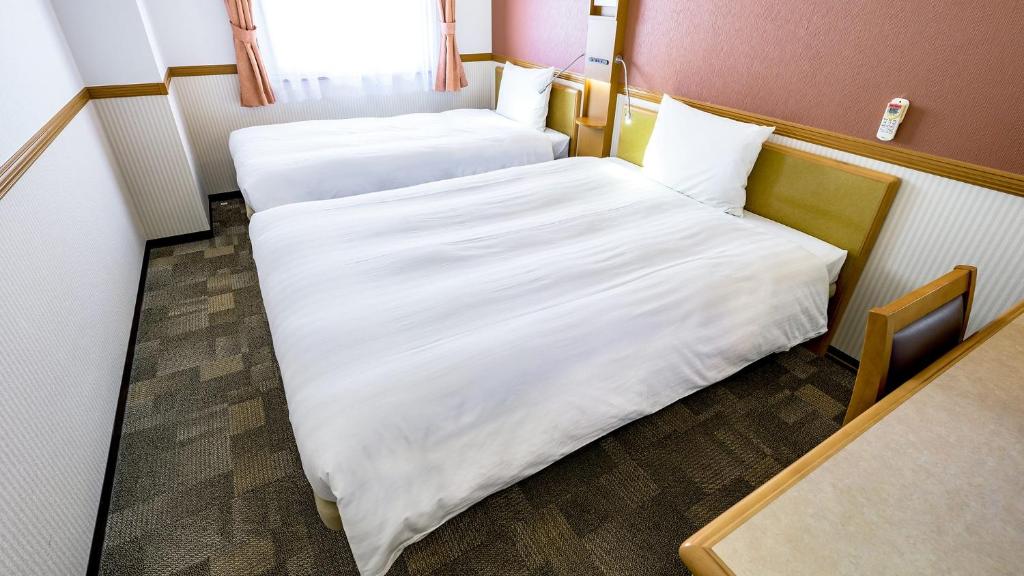 Toyoko Inn Takasaki eki Nishi guchi No 2 - Camera Familiare Doppia - Fumatori