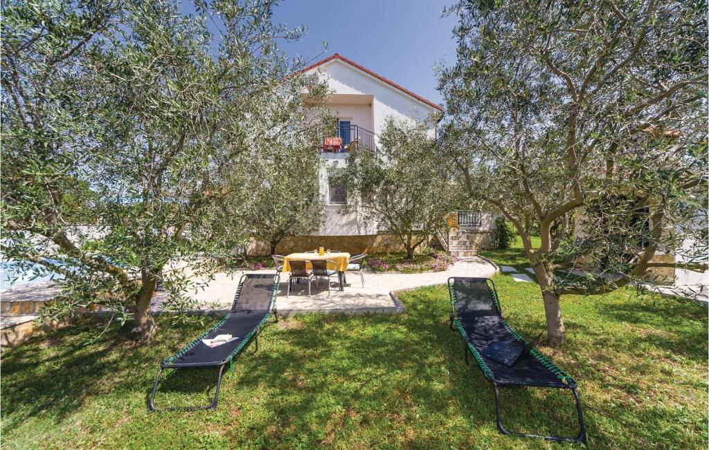 Vonkajšia záhrada v ubytovaní Activity Holiday Home In Kakma