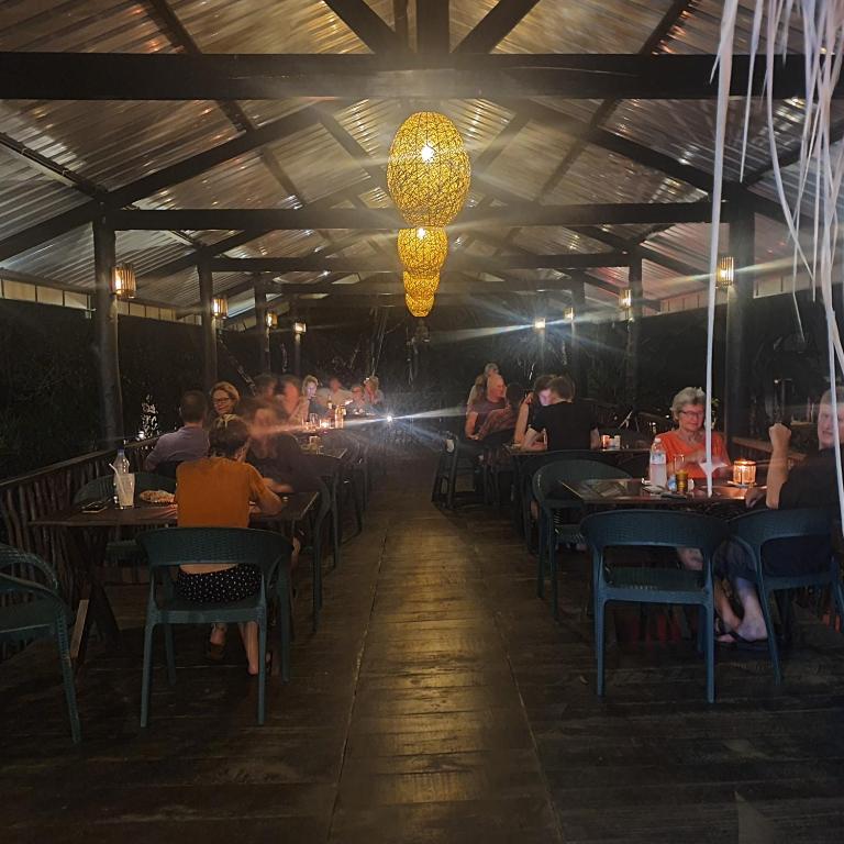 Restaurace v ubytování Sinharaja Forest Edge