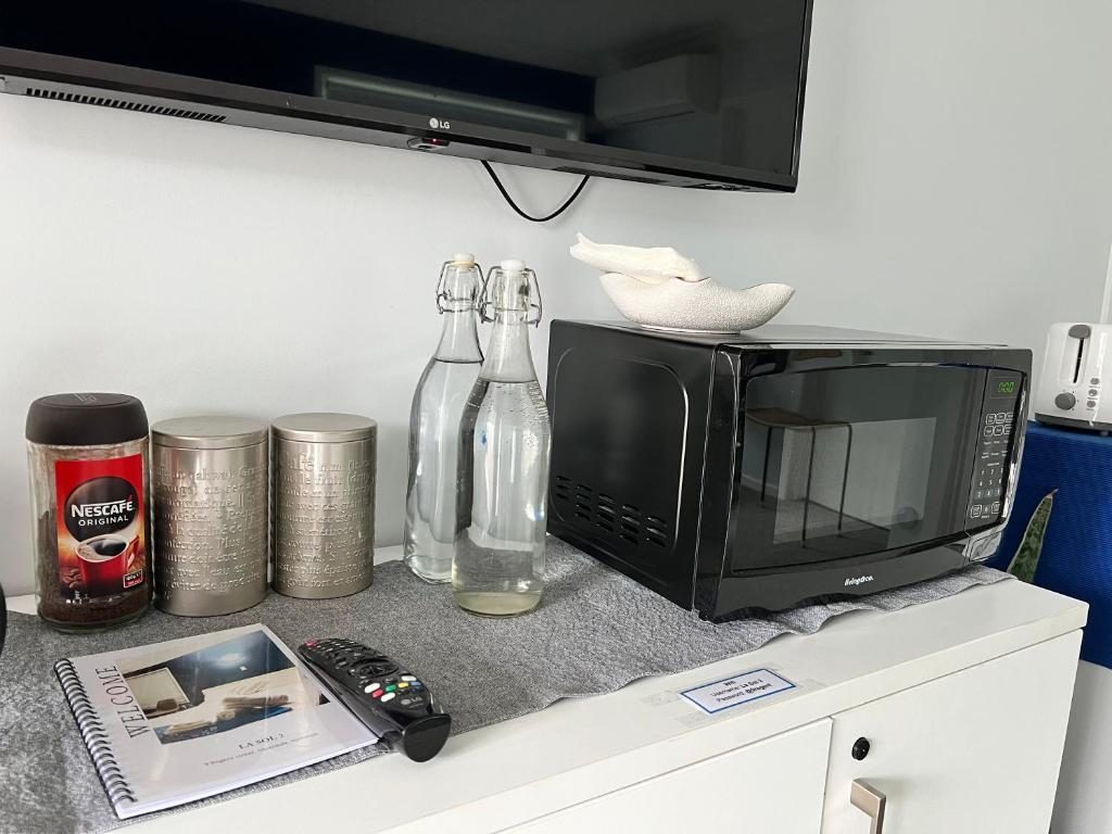 LA SOL - ensuite & seperate entrance - close to uni - Resim 12