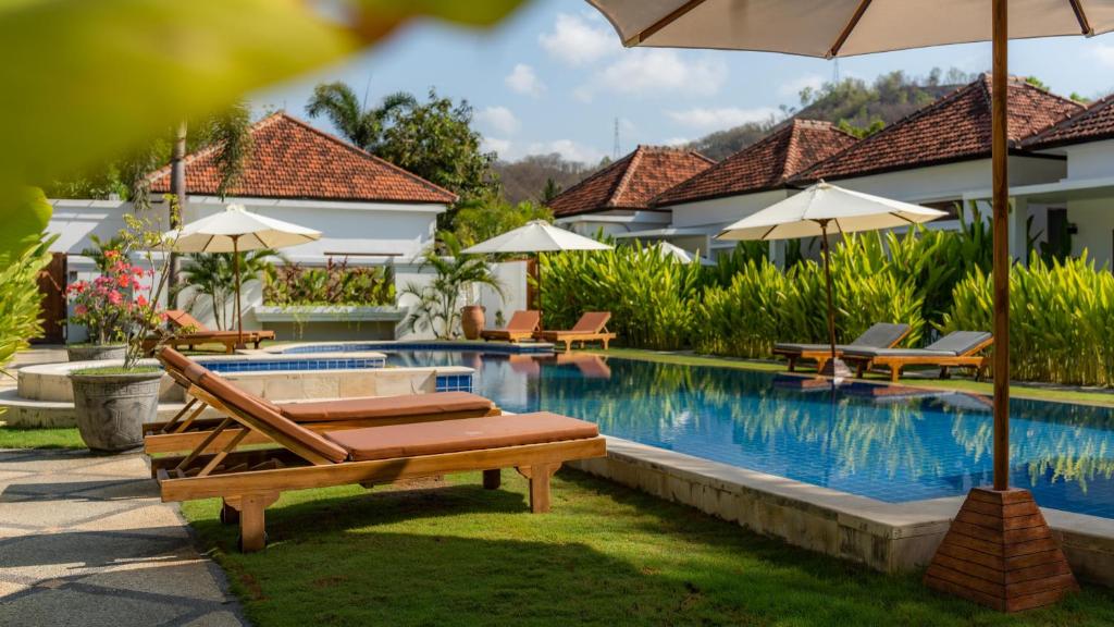 Nomada Villas - Giant Pool - Private Kitchen - Free Gym Access - 80Mbps WiFi - 3