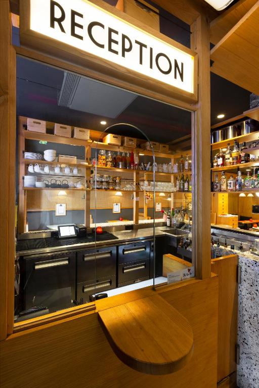 Oh la la ! Hotel Bar Paris Bastille - Resim 37