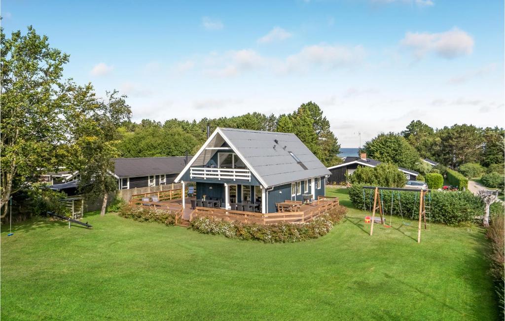 Zahrada ubytování Amazing Home In Glesborg With Sauna