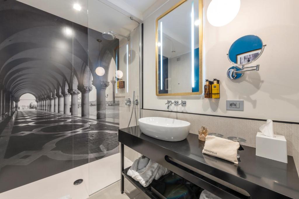 H10 Palazzo Canova - 16