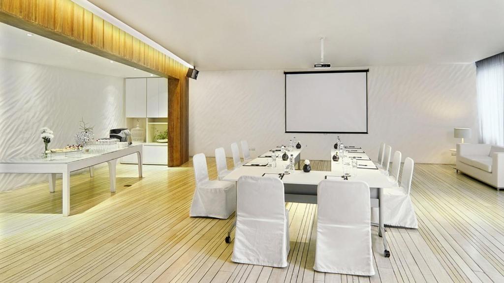 Hotel Baraquda Heeton Pattaya by Compass Hospitality - Resim 11