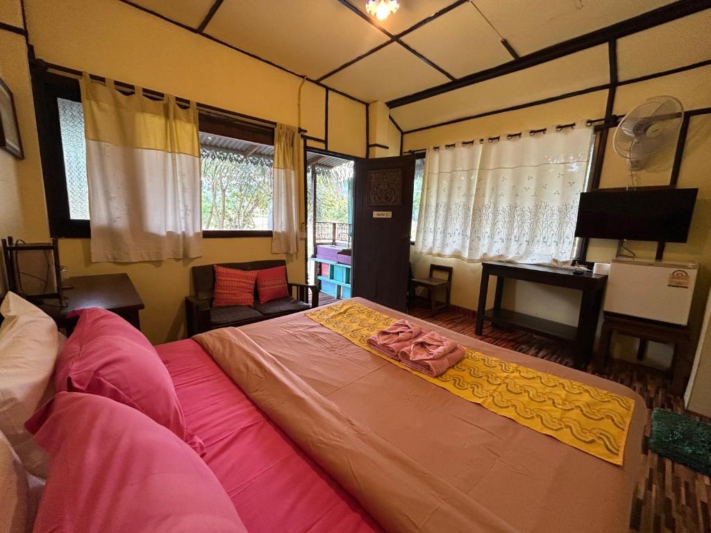 บ้านไม้คนเมือง Baan Mai Kon Muang Pai Resort - 18