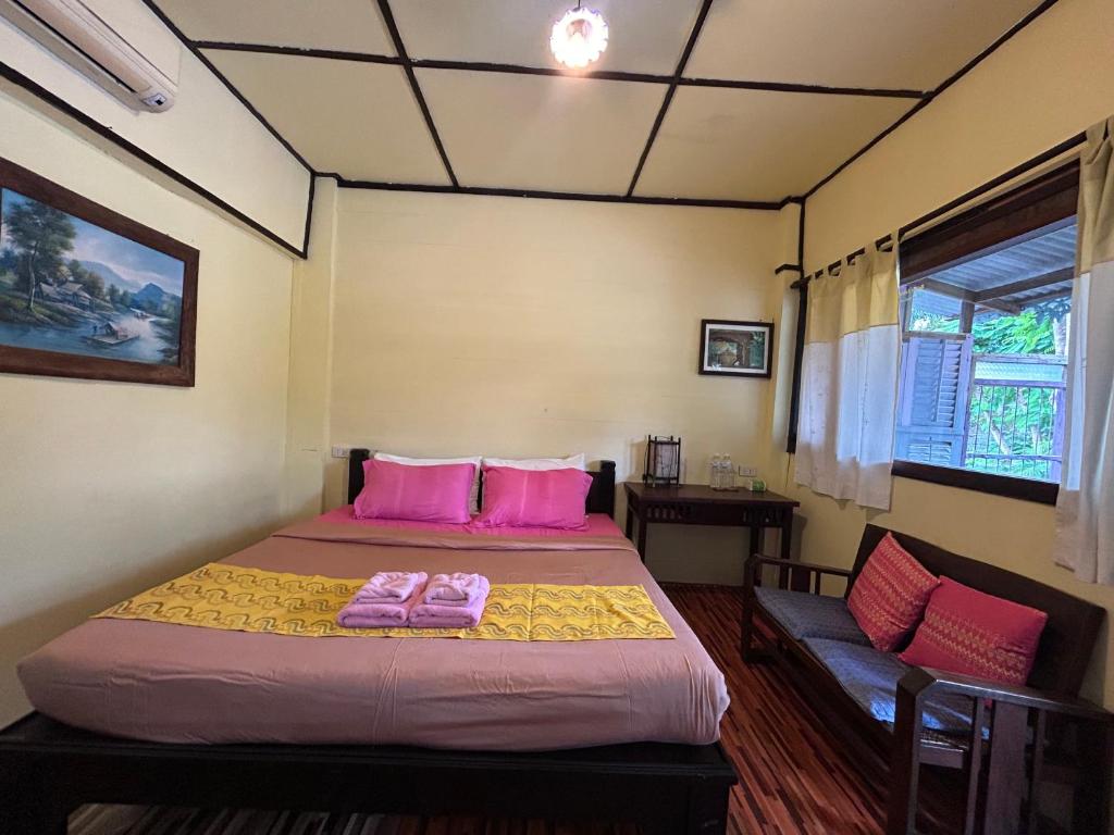 บ้านไม้คนเมือง Baan Mai Kon Muang Pai Resort - 19