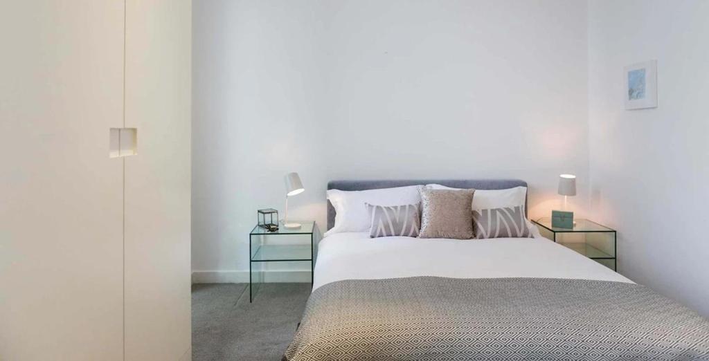 Studios, Apartments and Private Bedrooms with Shared Kitchen at Chapter Kings Cross in London - 