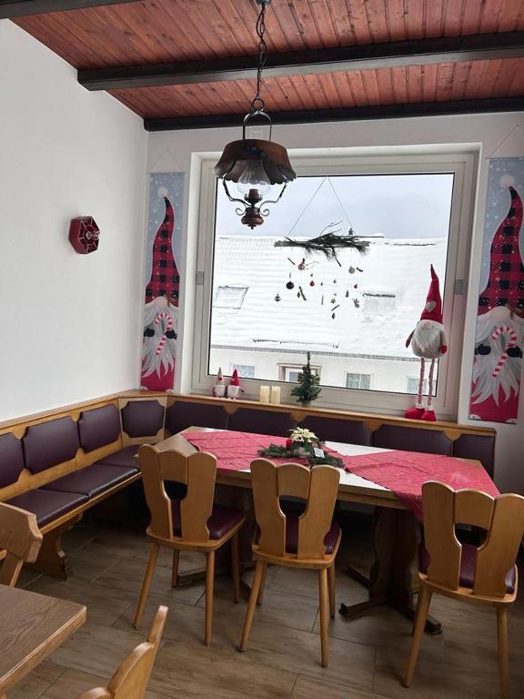 Winterberg Haus Astenblick f Weihnachts u Familienfeiern bis zu 35 P - One-Bedroom Apartment