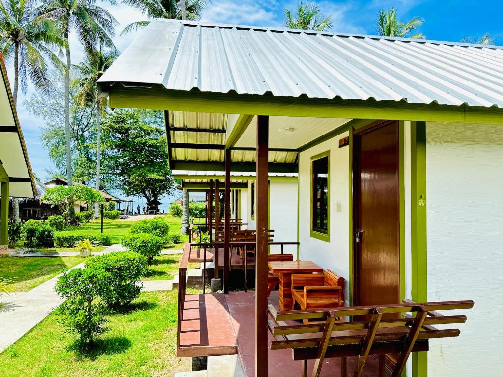 Lanta L.D. Beach Bungalow - Bungalow Mit Meerblick