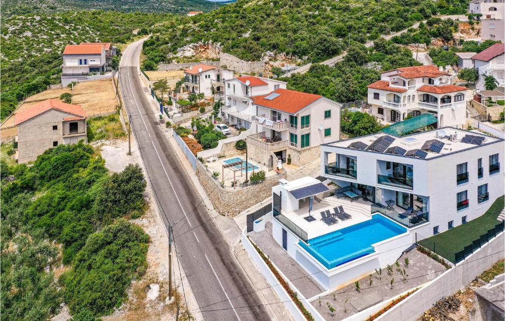 Bazén v ubytovaní Awesome Home In Marina alebo v jeho blízkosti