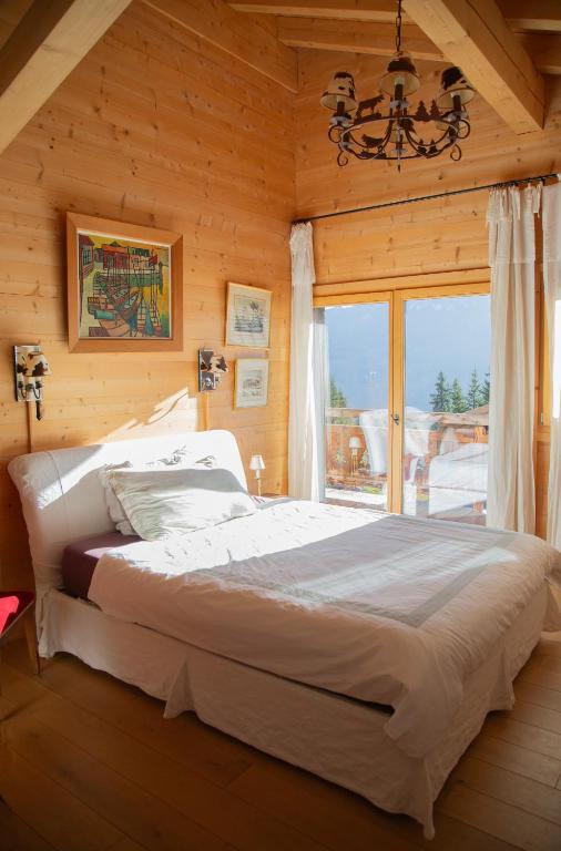 Postel nebo postele na pokoji v ubytování Big luxury Chalet with amazing view