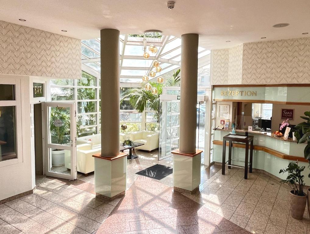 SensCity Hotel Berlin Spandau - Resim 4