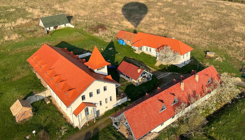 Letecký snímek ubytování Bed&More Almáspuszta