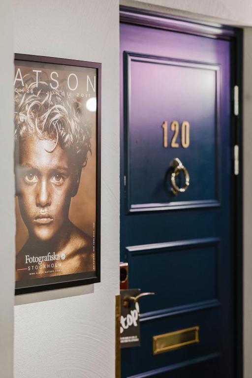 Hotel With Urban Deli - Resim 11