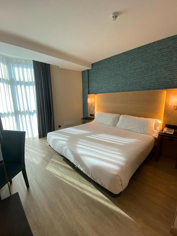 Hotel Zentral Gijón Rey Pelayo - 3