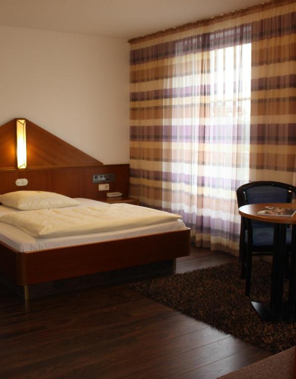 Classic Hotel Kaarst - Comfort Single Room