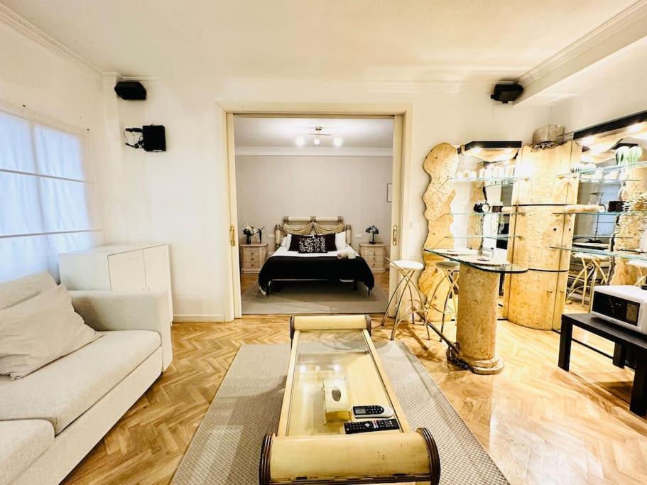 Η κουζίνα ή μικρή κουζίνα στο Apartamento entero en Chamartín 113