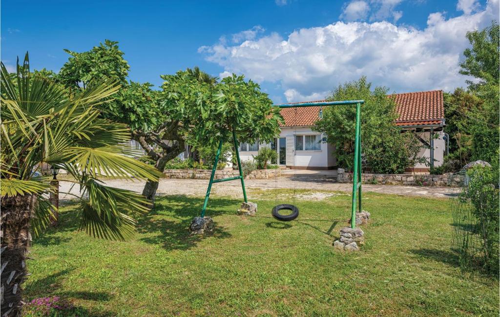 Gorgeous Home In Rovinj With Wifi