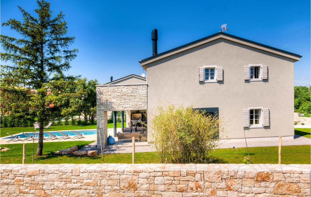 Bazén v ubytování Villa Tena nebo v jeho okolí