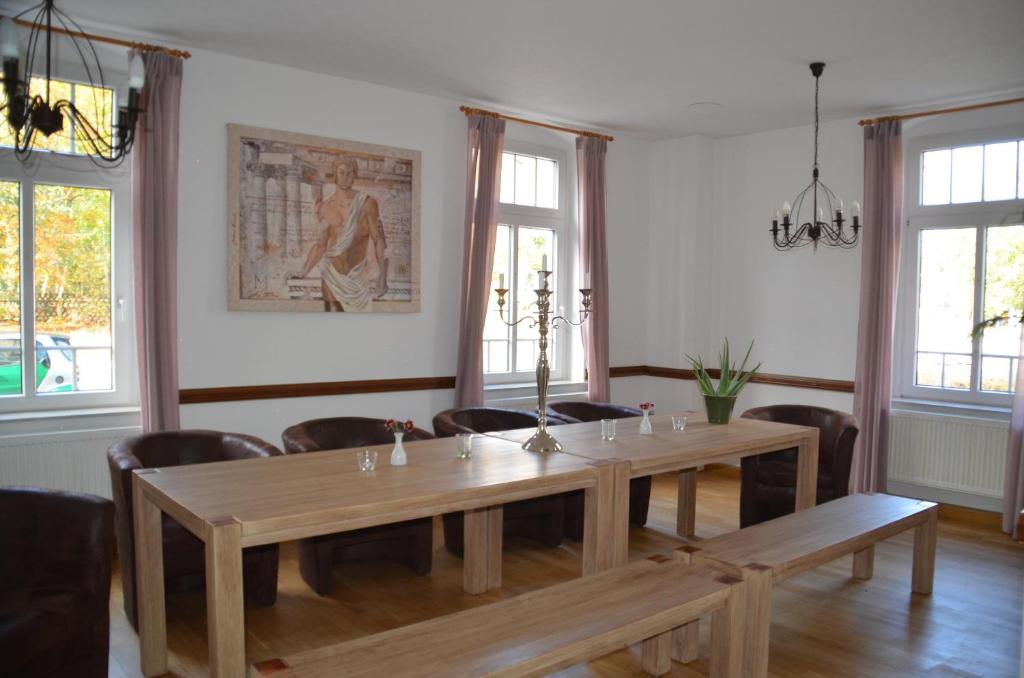Fotografie z fotogalerie ubytování Hotel zur Köppe v destinaci Bad Klosterlausnitz