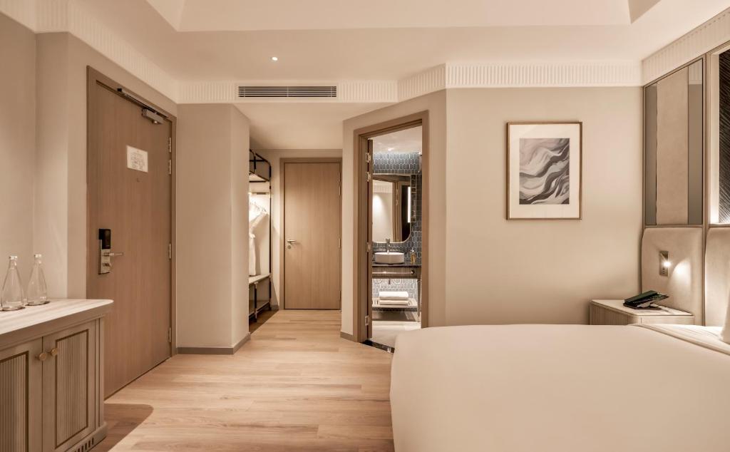 La Siesta Premium Saigon Central - 13