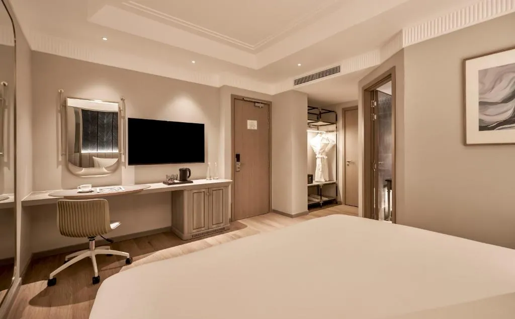 No Window - Superior Room