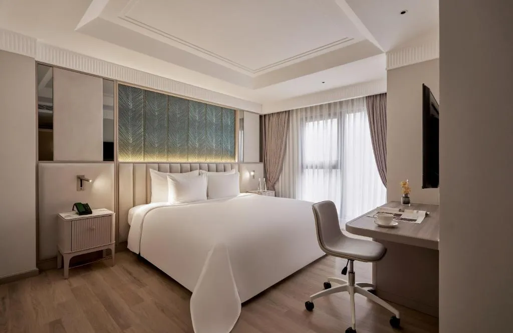 Deluxe Connecting Room