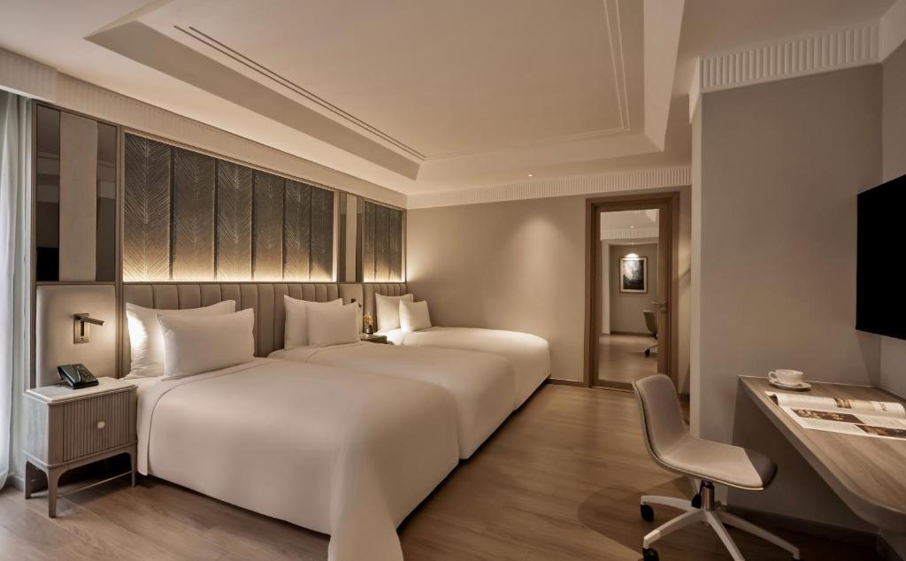 La Siesta Premium Saigon Central - 19