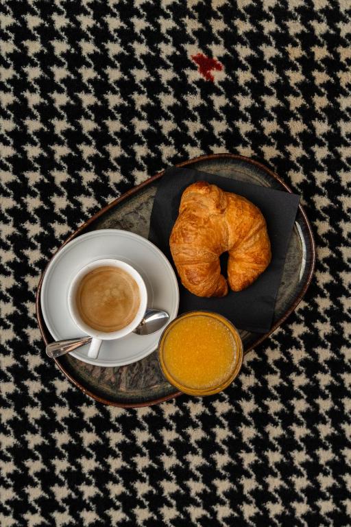 Snob Hotel - Resim 16