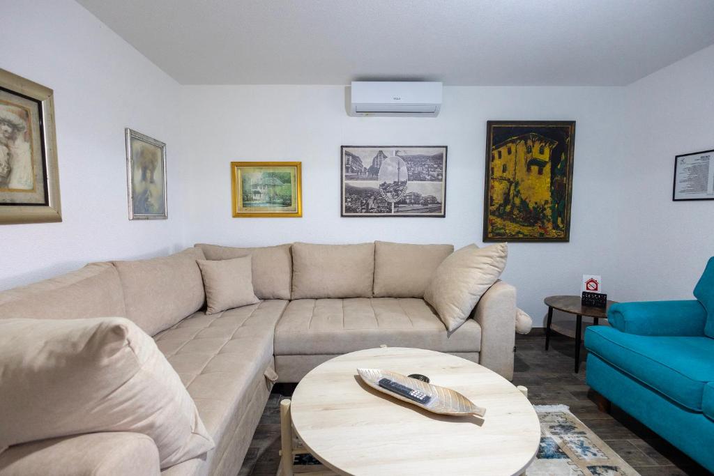 Posezení v ubytování APARTMENTS NENSI