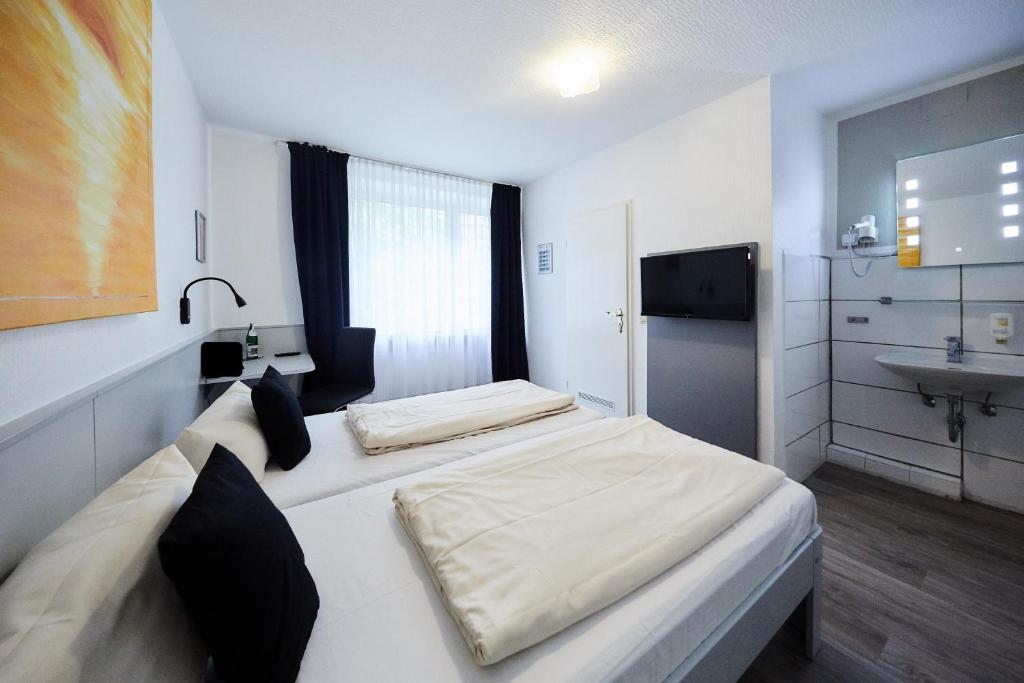 Hotel Alt Deutz City-Messe-Arena KONTAKTLOSER SELF CHECK-IN - Resim 16