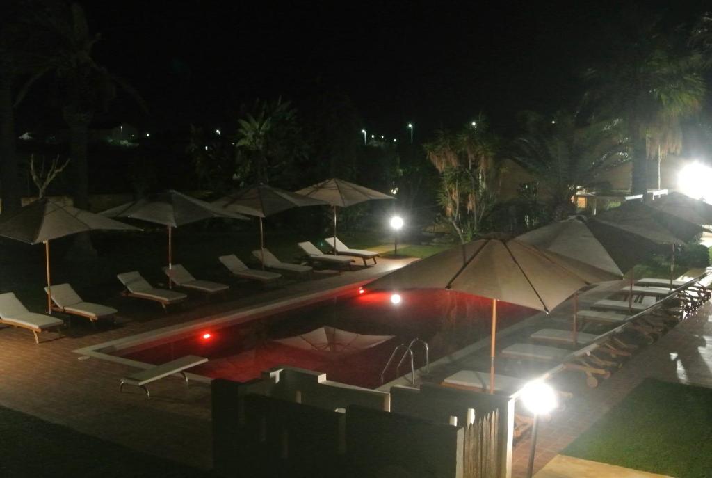 Bazén v ubytování Villa Carlotta Resort nebo v jeho okolí