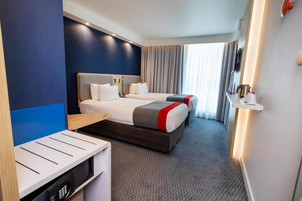 
Standard Twin Room with Free Hot Breakfast
