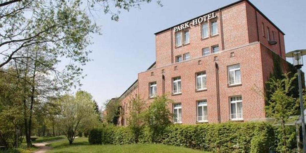 Zahrada ubytování PLAZA Premium Parkhotel Norderstedt
