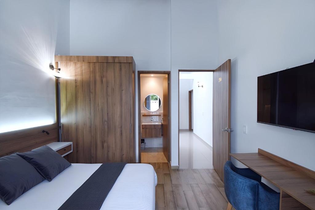 Valymar Inn International Home Hotel