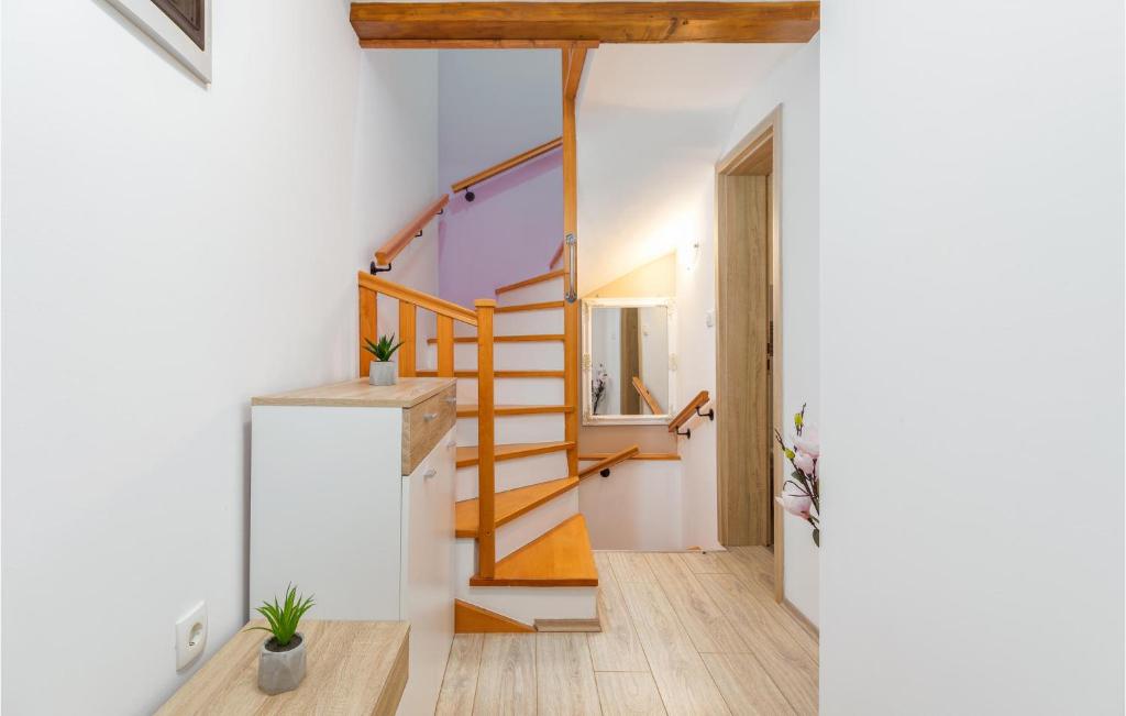 Zdjęcie z galerii obiektu 4 Bedroom Gorgeous Home In Vodnjan w mieście Vodnjan
