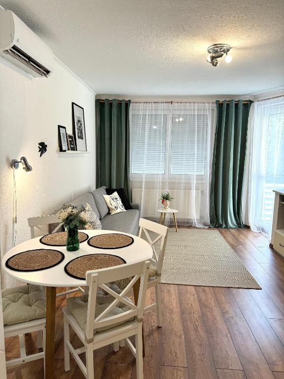 Cozy and friendly Studio 1096 Budapest, 56 Thaly Kálmán utca kép - 1
