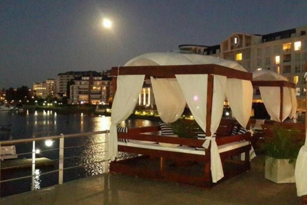 Το κτήριο όπου στεγάζεται  το διαμέρισμα