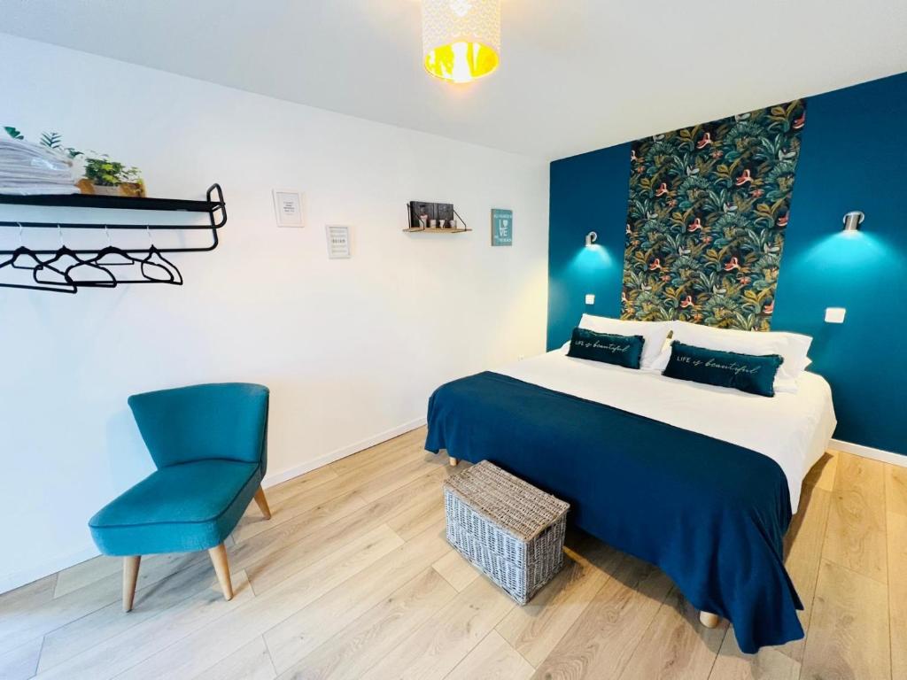 Postel nebo postele na pokoji v ubytování Les 2 caps studio beach