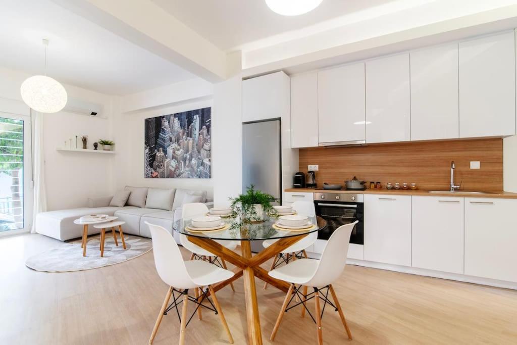 Luana's Charming Apart in Pagrati