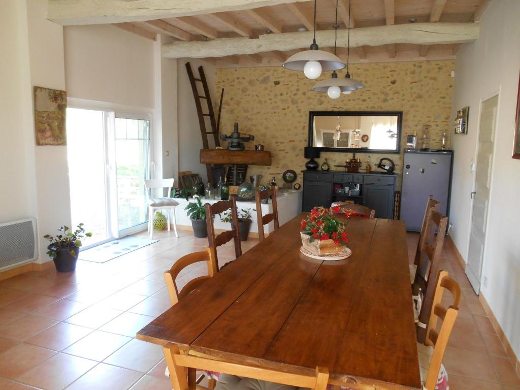 Kuchyň nebo kuchyňský kout v ubytování Le Pressoir B&B